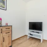 Appartement Sloneczny Z Pieknym Widokiem, Balkon & Parking By Renters *