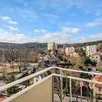 Sloneczny Z Pieknym Widokiem, Balkon & Parking By Renters Appartement