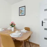 Sloneczny Z Pieknym Widokiem, Balkon & Parking By Renters *