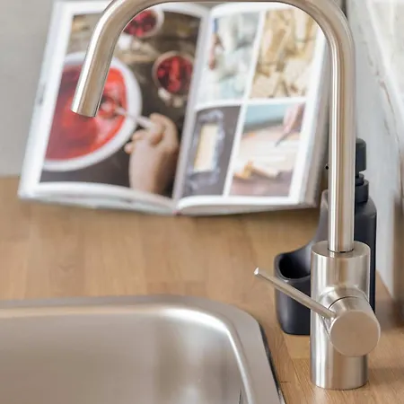 דירה Sloneczny Z Pieknym Widokiem, Balkon & Parking By Renters סופוט