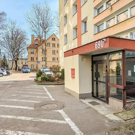 Sloneczny Z Pieknym Widokiem, Balkon & Parking By Renters דירה