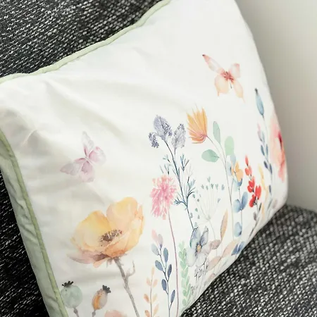 Sloneczny Z Pieknym Widokiem, Balkon & Parking By Renters דירה סופוט