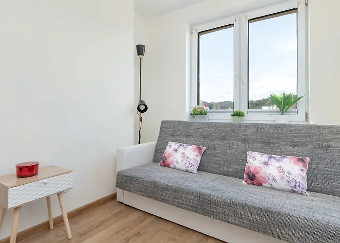 Appartement Sloneczny Z Pieknym Widokiem, Balkon & Parking By Renters